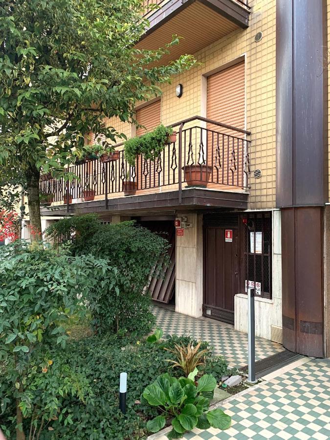 Holidays Apartment Toti To Fulfill Your Wishes Mestre Exterior photo